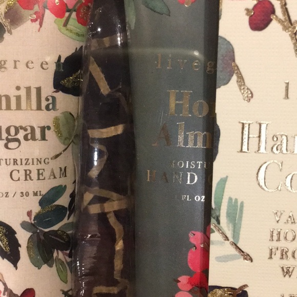 Livegreen Holiday Winter Scented Hand Cream Collection Crate NWT 4 Scents X 1 oz - Picture 4 of 16